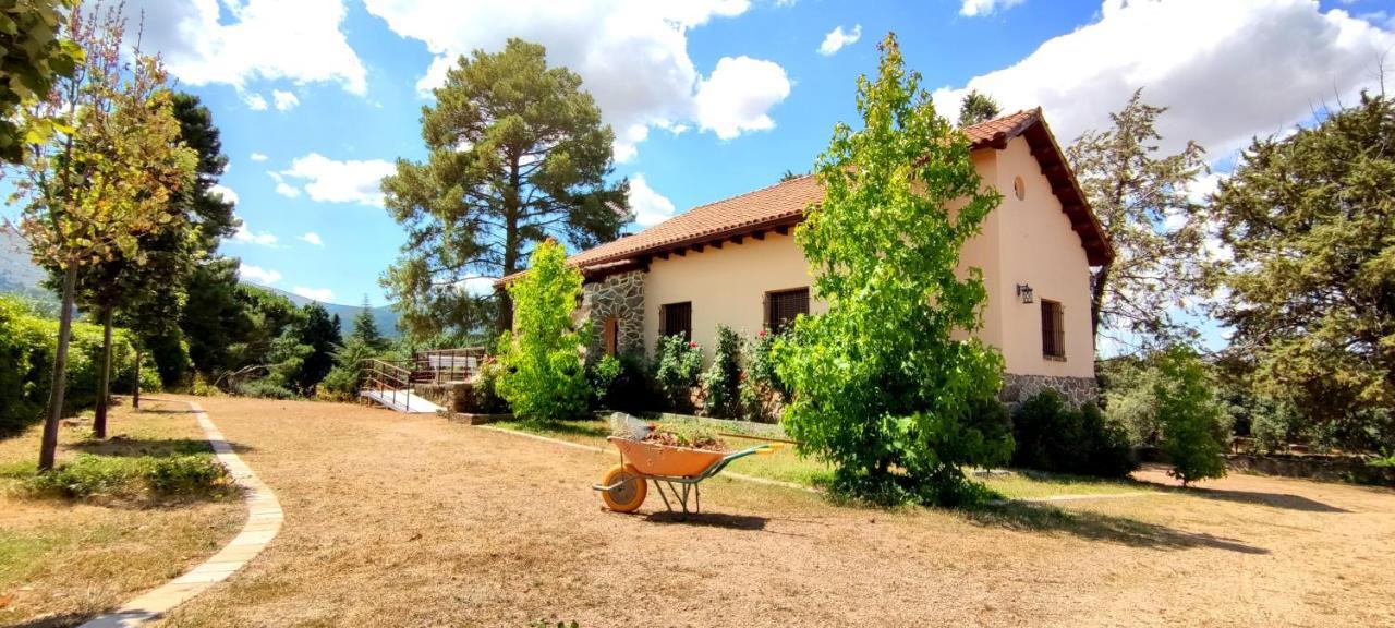 Willa Casa Rural El Pinar Navas de Riofrio Zewnętrze zdjęcie